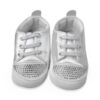 Παπουτσάκια Βρεφικά Αγκαλιάς με Κορδονάκια και Τρουκς - Ασημί (70580)