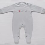 Βρεφικό Φορμάκι με Κλειστά Ποδαράκια"I Love Mom And Dad" – Γκρι (108308)
