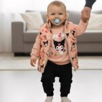 Βρεφικό Σετ Χοντρή Μπλούζα με Παντελόνι και Αμάνικο με Ήρωα Κινουμένων Σχεδίων - Σομόν (ΚΟΥΡ-109288)