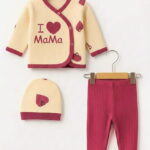 Βρεφικό Σετ Πιτζαμάκι με Ζακετάκι, Παντελονάκι και Σκουφάκι, με Σχέδιο Καρούλες "I Love Mama" - Ροδί (112861)